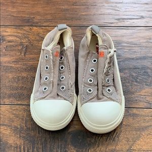 CONVERSE BOYS Sz 9 toddler sneakers